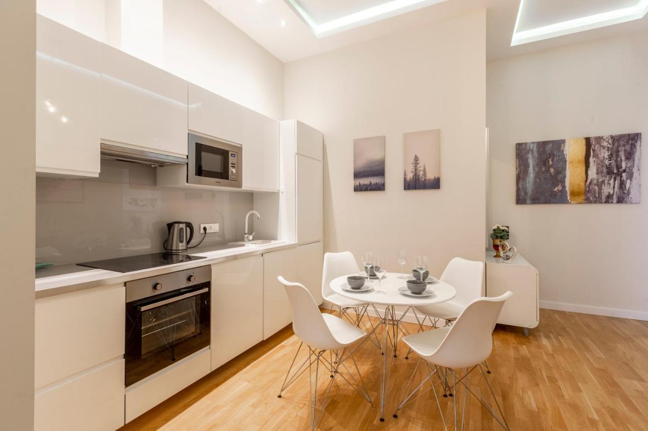 Luxury Quentin Apartment 3 Bedrm, 2 Bathrm Budapeste Exterior foto